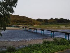 川遊びの後は今日の宿にチェックイン。
宿は佐田沈下橋の近く。