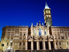 サンタ マリア マッジョーレ大聖堂の夜景を楽しんで、