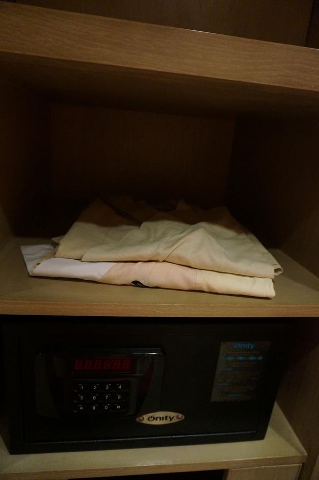 セキュリティBoxの上には浴衣。