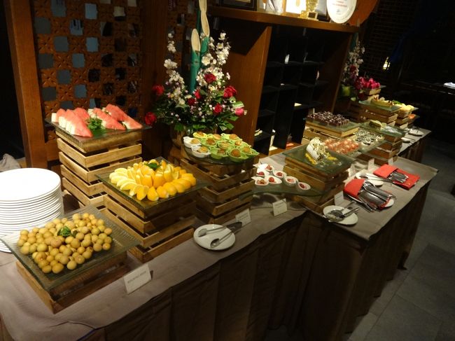 たくさん種類もあって、デザートコーナー<br />最高でーす！！