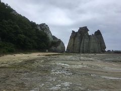 船つき場にロープが張ってあるの気づかずコケそうに。ここでは霧雨、風も少々。