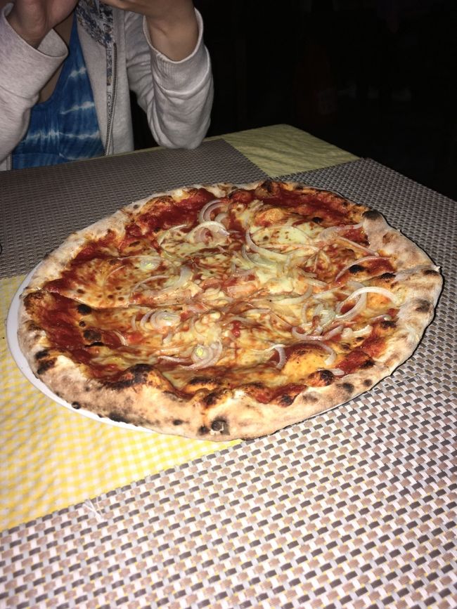 そしていつものピザ