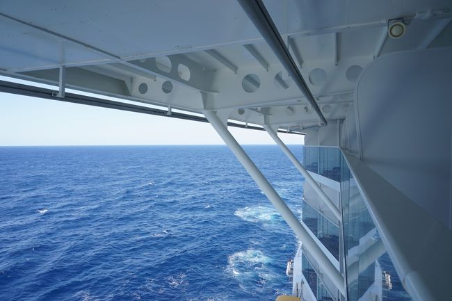 バルコニーの最上階は屋根に覆われているのでおススメとは言えないかな？