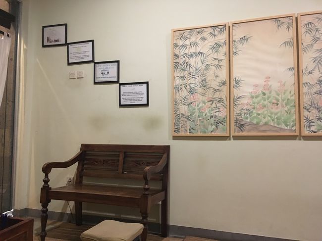 そのあと、マッサージ屋でフットマッサージを30分。気持ちよかった～