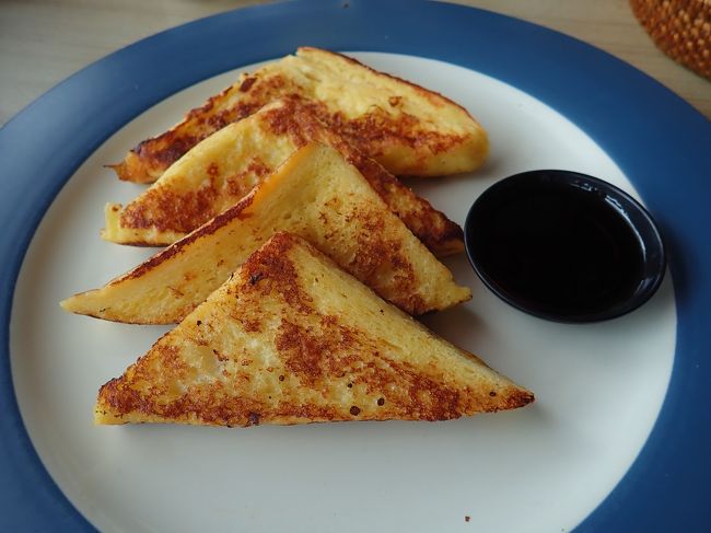 朝ごはんは前日オーダー制でフレンチトーストをオーダー。美味しゅうございました。