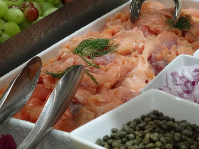 なんといってもここがいいと思ったのはこれ。<br /><br /><br />久しぶりにサーモン食べ放題。<br /><br />実質フィンランドのソコスホテル以来。