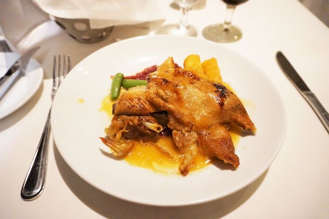 私はテンダーロインと悩んだ結果カモのオレンジソースにしました。<br />こちらも美味。<br />鴨美味しい！