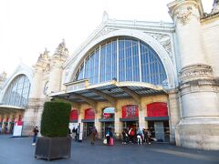 トゥール駅　GARE SNCF DE TOURS　７：４３