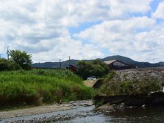 出発してから30分ほどで、さきほどトロッコ列車を降りたトロッコ亀岡駅を通過。