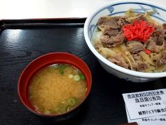 夕食に松阪牛牛丼♪
１番人気メニュー♪♪