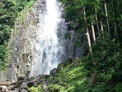 那智の滝へ。