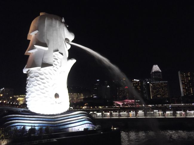 前回より大きくなっていた？<br />まわりには観光客がたくさん。