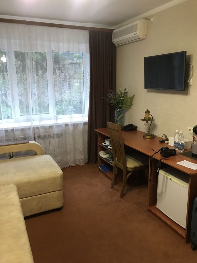 冷蔵庫の電源入れてくれてないのが普通らしく、自分たちでつけました。