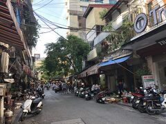 ホテルで休憩してから
さあ！
ハノイ36通りへ
旧市街散策、街歩きへ