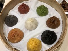 夜ご飯は、小籠包！とその他チャーハンなど

色とりどりの小籠包には一つ一つ意味があるらしくて…