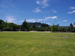 で～～～～～いきなり萩

近くの市の有料駐車場に停めず
図書館の駐車場に（空いてたので利用させて頂きました）