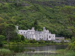 再びバスにのり、カイルモア修道院に到着しました。
ここで観光と昼食を摂りました。


