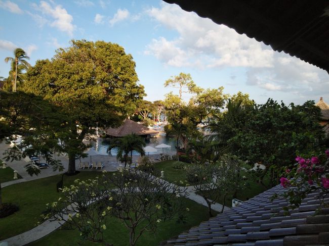 ガーデンがとってもキレイ。<br /><br />ベランダからリスが見えました～