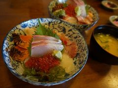 やっときた海鮮丼は　お魚だらけ！

新鮮でボリュームがあって　今まで食べた海鮮丼の中で

間違いなくナンバー1ですっ♪

待った甲斐があった～(^^)