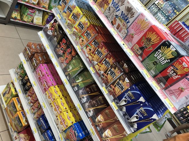 今回の旅行でとってもお世話になった、<br />セブンイレブン！<br /><br />プーケットはセブンだらけ！<br />