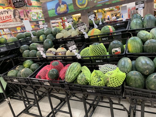 ジャンクセイロンの中の大きなスーパー<br />BIG Cにてお買い物。<br />いろいろお安い！お土産用のプリッツを爆買い！