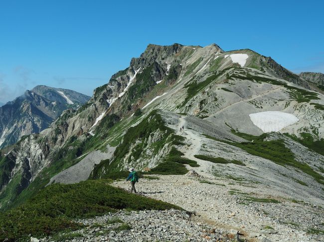花の名山 白馬岳登山旅行 その4白馬岳から栂池へ 絶景の稜線歩きと白馬大池のお花畑編 栂池 白馬乗鞍 長野県 の旅行記 ブログ By クリント東木さん フォートラベル