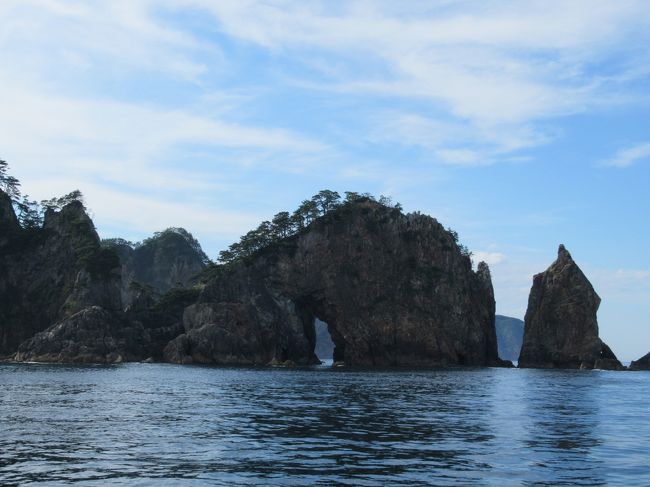海触洞窟のある「矢越崎」とその向こうの、