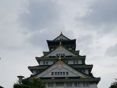 大阪城はいつものごとく多くの人で賑わう