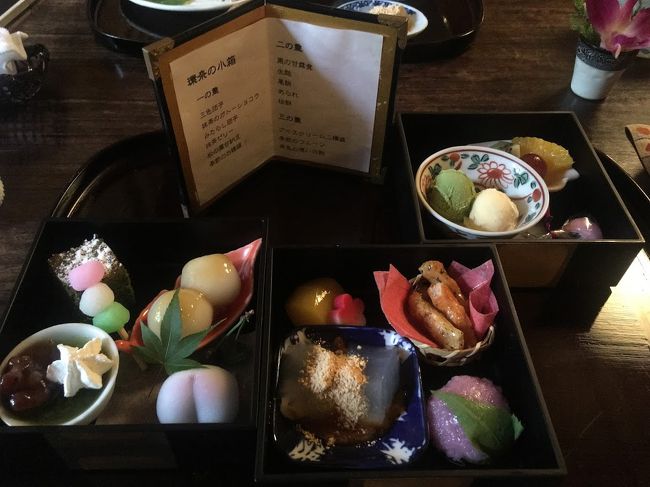 ランチ時間なのに、スイーツ食べる(笑)<br />