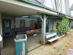 たしか駅にたい焼き屋さんがあったような･･･　閉店していた。
この先の犬吠駅に移転したらしい。