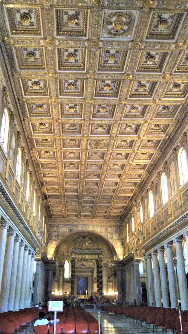 シニア夫婦で地中海クルーズ+ローマ、バルセロナの旅 18日間 no2 ローマ街歩き後乗船