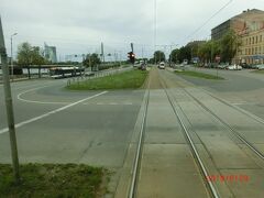 リガの鉄道の線路です。
モスクワやワルシャワなどへの直通電車があるそうです。