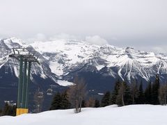 次の日はあいにくの曇り空
でもバッチリレイクルイーズ見えてます