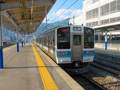 レンタカーを返却して茅野駅から上諏訪駅まで移動。

ちなみにJRだと1駅200円、タクシーだと3000円前後・・・
その差が凄い (^▽^;)