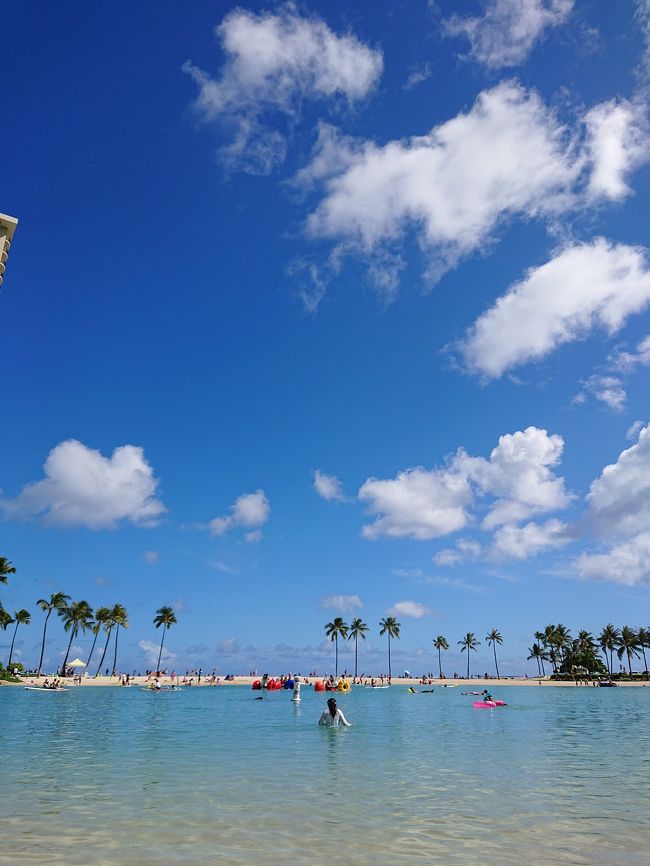 <br />パパと娘、泳ぎに行く約束をしていたので、買い出しはまた後回しにして、先にラグーンとプールへ。<br />