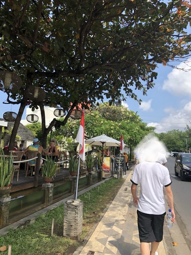 少し休んで散歩&amp;ランチへ。