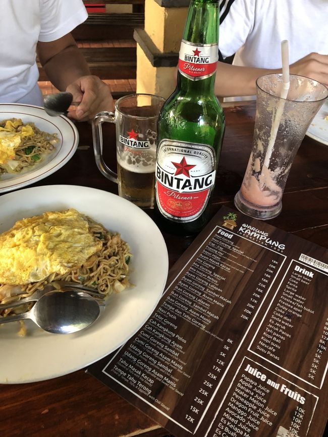 味もgood！インドネシア料理ってホント美味しいです<br />これだけ食べて飲んで３人で1200円。もう他国に行けないレベルに安いw