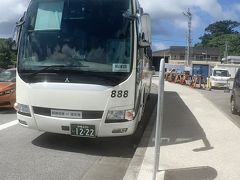 沖縄北部運天港より14：45発那覇行のやんばる急行に
乗車します。
運賃　県庁北口まで、1,900円