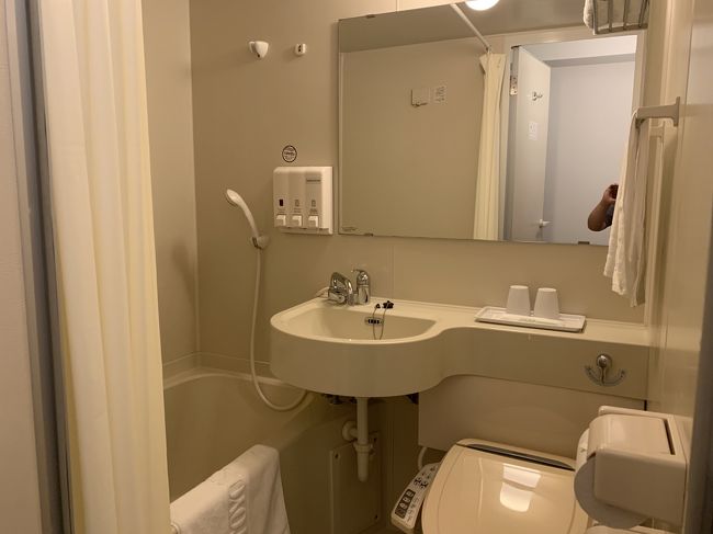 小さめですが、バスタブがあるのがうれしいです。