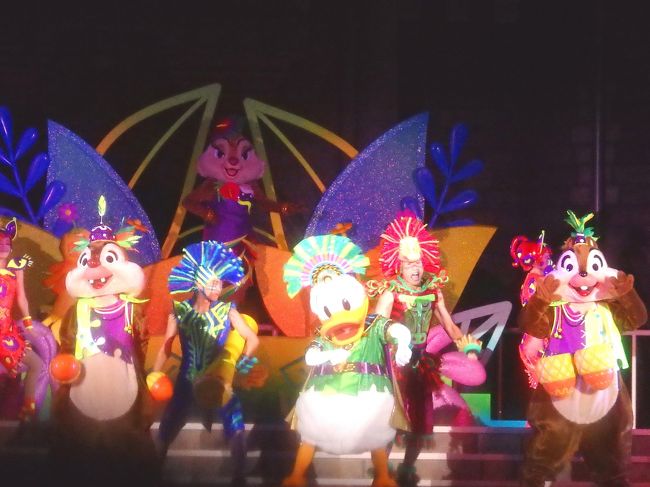 意外に空いてたディズニーランド ホット ジャングル サマー 真夏のお泊まりディズニー１日目 東京ディズニーリゾート 千葉県 の旅行記 ブログ By まーやんさん フォートラベル