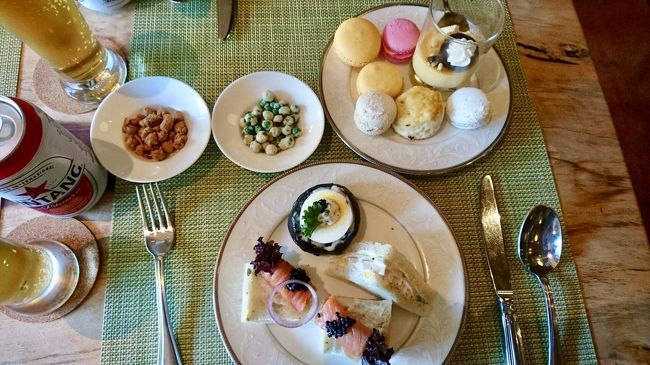 ひととおりお皿にのせました(^^)<br />サンドイッチ美味しかったです。