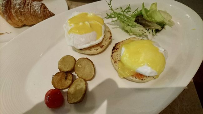 エッグヴェネディクト<br /><br />クオリティー低い