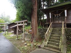 それでは，再訪の機会があることを願いつつ帰路につきます。
敷地内の温泉神社で漠然とお祈りをいたします。