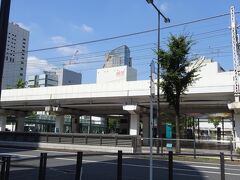 どうも道路の反対側が川崎駅だな多分