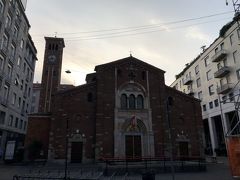 その先進んでサンバピラ教会へ。
ローマ・カトリック教会で世界名作劇場『ロミオの青い空』の名シーンの舞台になった所とか…。
すみません、見たことありません…。