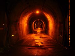 トンネルの向こうに希望はあるんか？
長ぇぞ夜叉神トンネル。