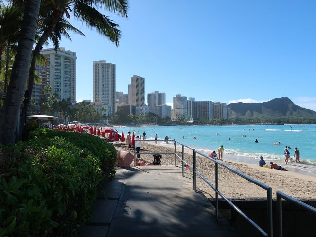 その前にダイヤモンドヘッドとワイキキビーチにご挨拶。<br />またこの景色が見られたーー！