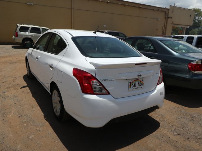 フリフリチキン目的だったので、早々に移動。<br />ちなみに今回借りた車は日産のこの車。日本未発売のコンパクトカーでした。