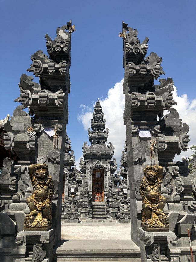 青空に映えます