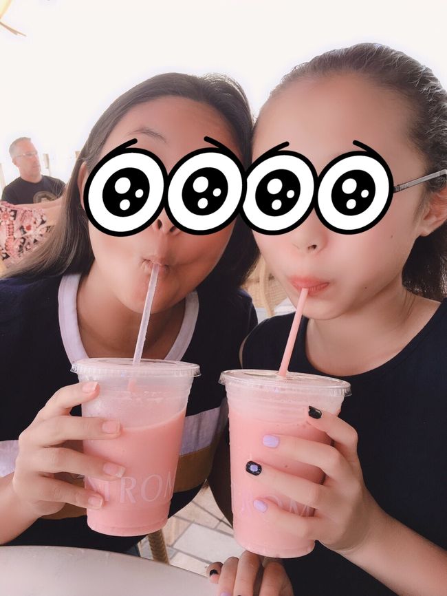 英語にとっても興味のある長女。<br /><br />小学校の頃から英会話を勉強_φ(･_･<br /><br />そして1年前、長女のためにハワイからのホームステイを受け入れました。<br /><br />それ以来、LINEでやりとりをずっとしていて、ハワイで会おうねって約束していたみたい😊<br /><br />アラモアナで合流し、2人は楽しい時間を過ごしたようです(*^o^*)